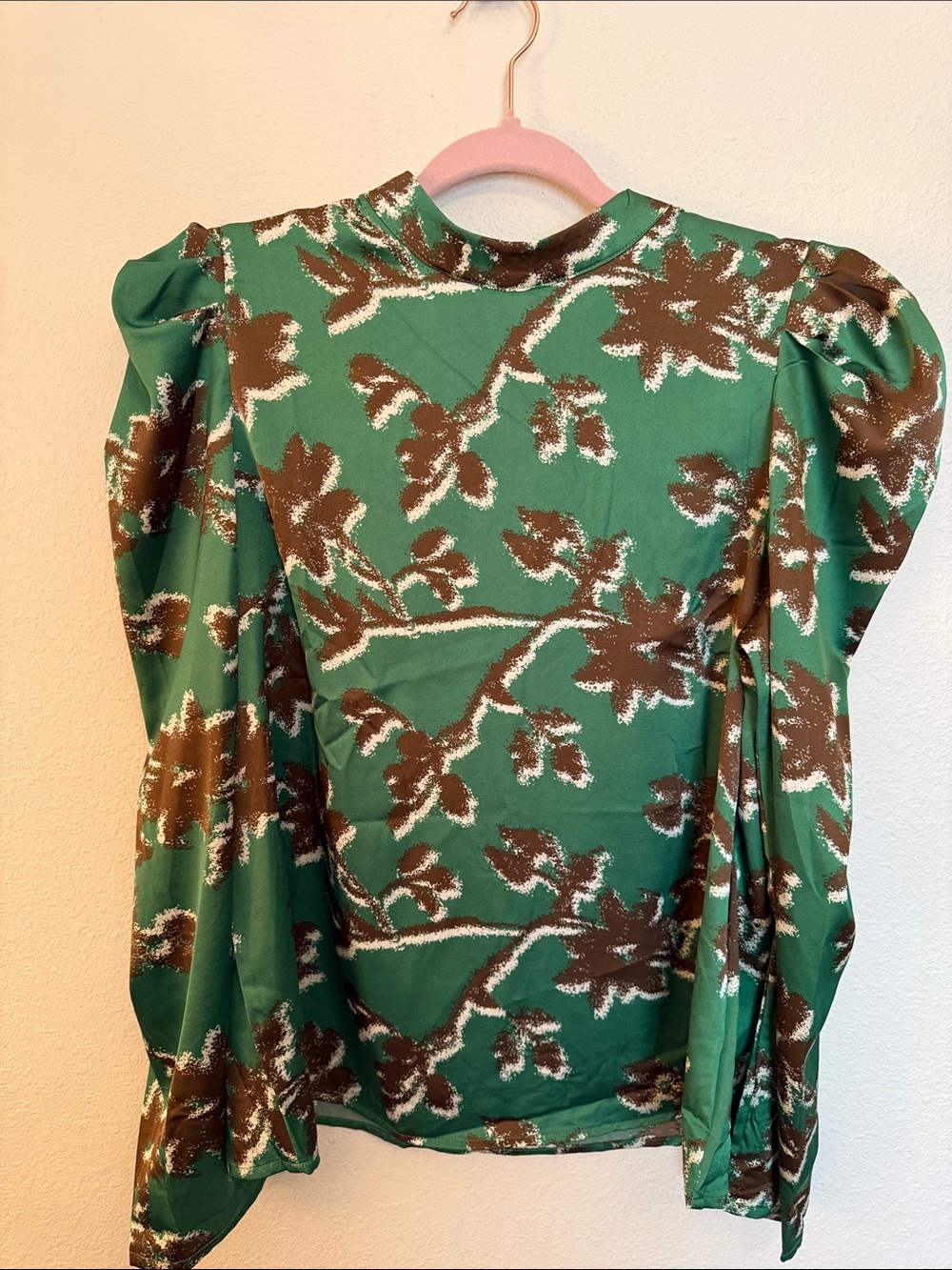 TCEC Green Floral Print Puff Sleeve Blouse